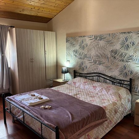 Rifugio Sul Lago Di Lugano A Porto Ceresio Exterior foto