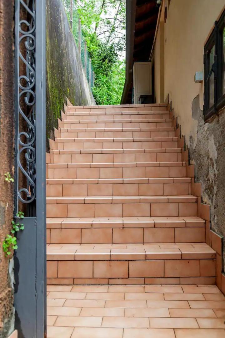 Rifugio Sul Lago Di Lugano A Porto Ceresio Exterior foto